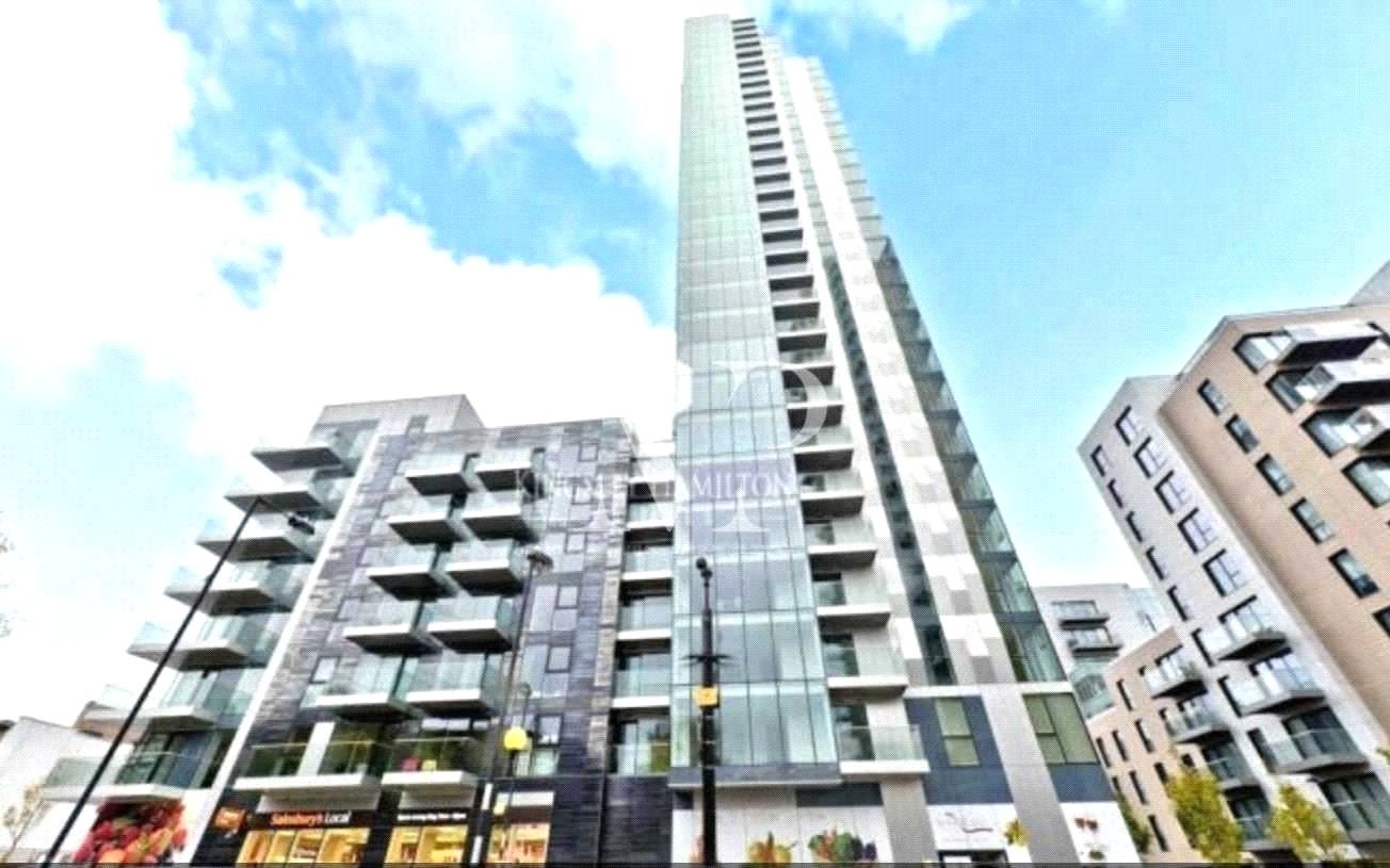 Flat Woodberry Down in Greater London