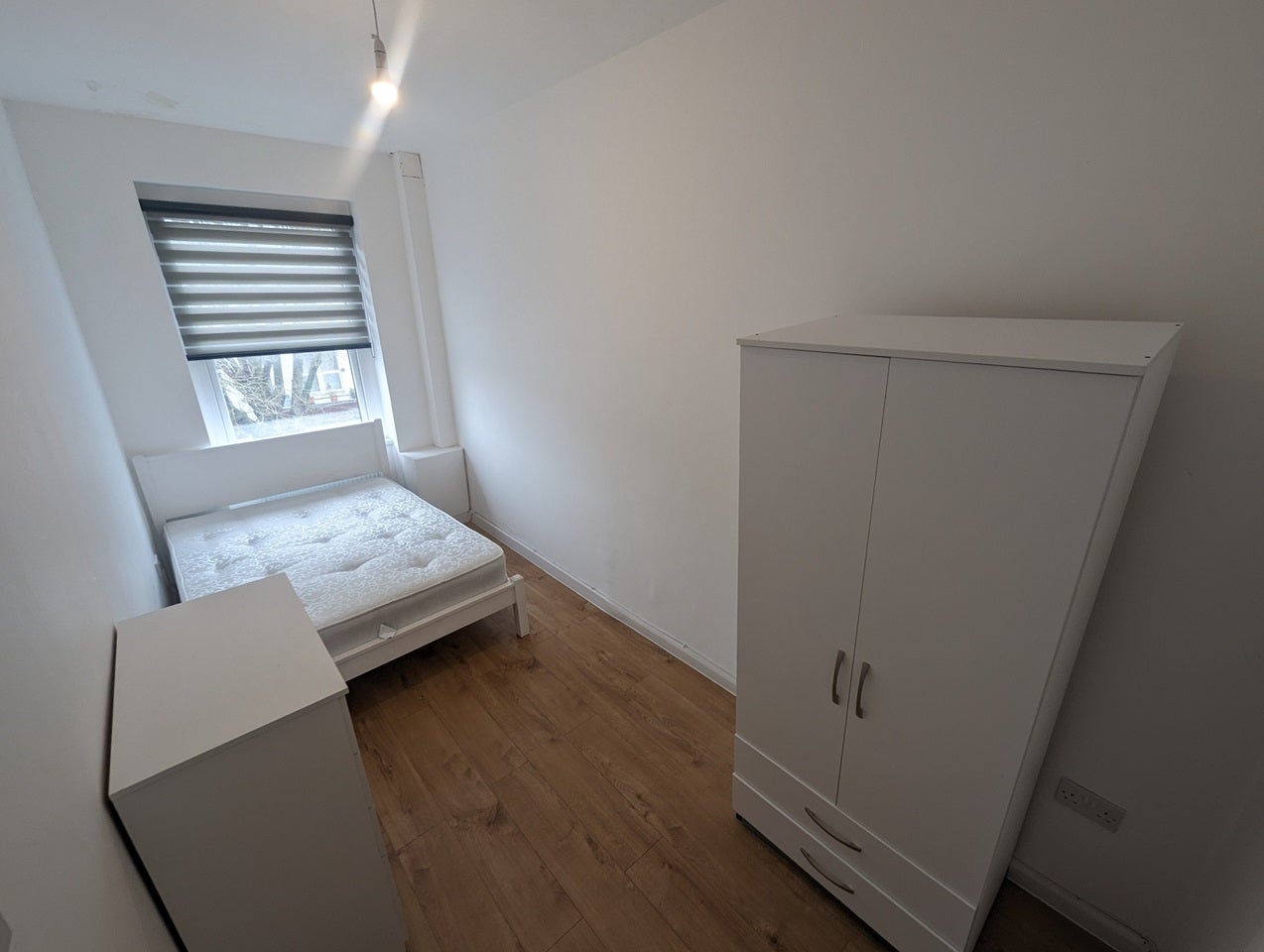 Flat Cricklewood Broadway in Greater London