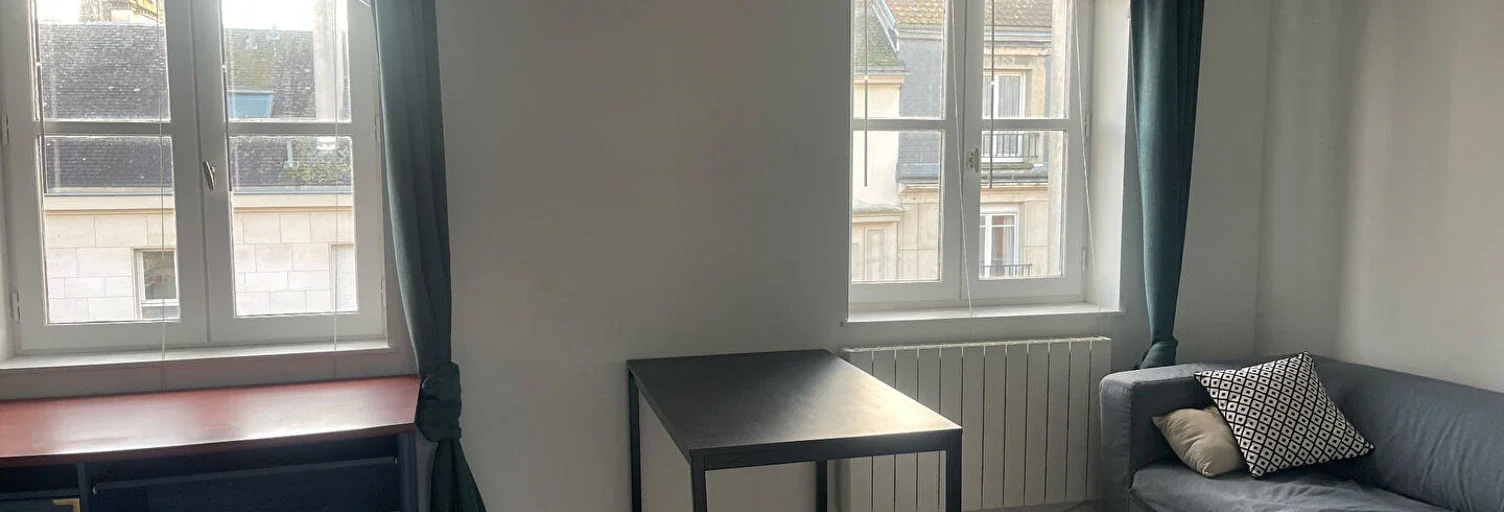 Flat Place des Carmes in Rouen