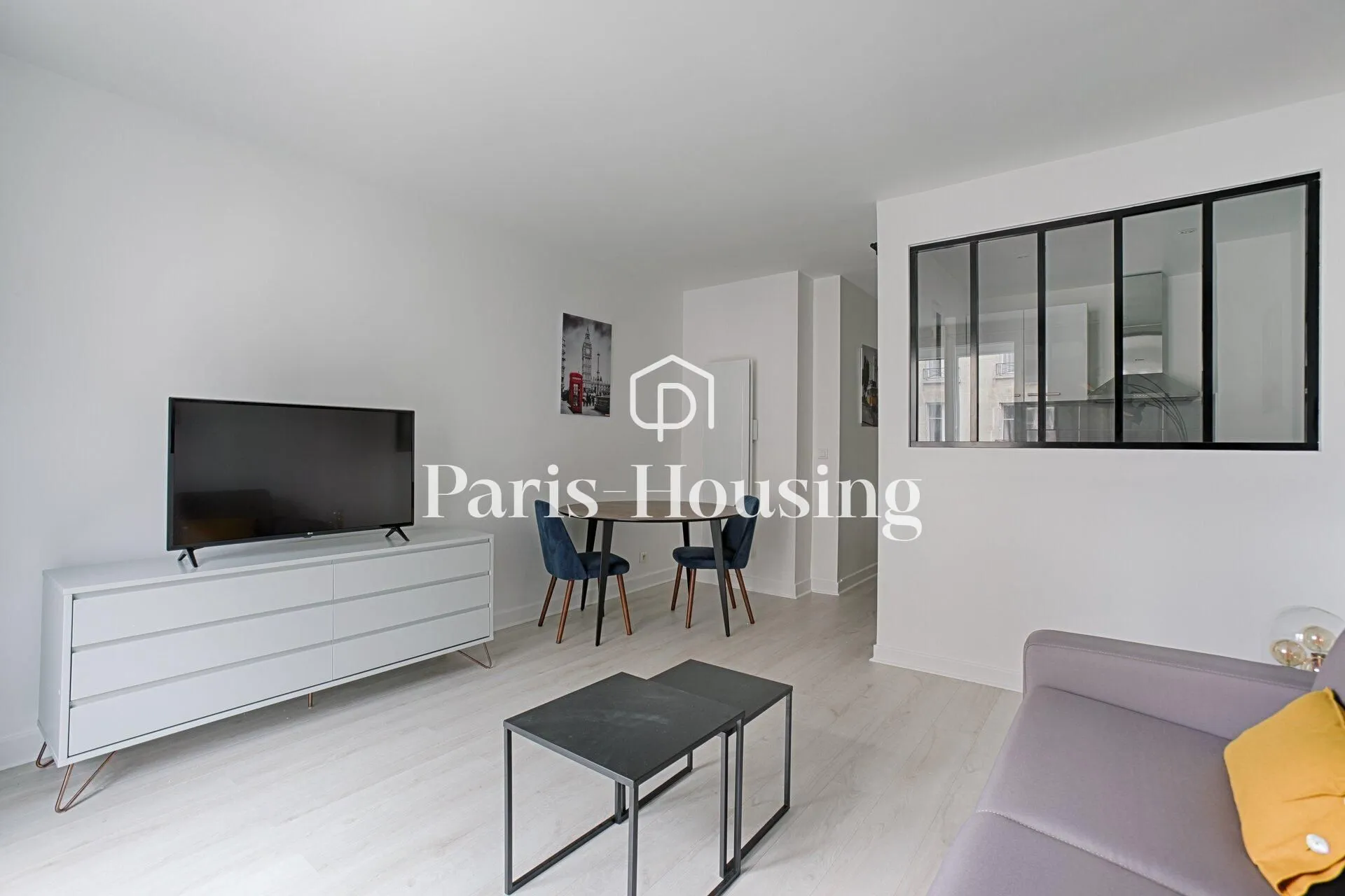 Appartement Rue Jouffroy d'Abbans à Paris