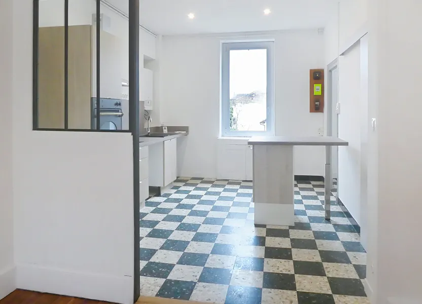 Flat Rue Jean Bart in Le Creusot