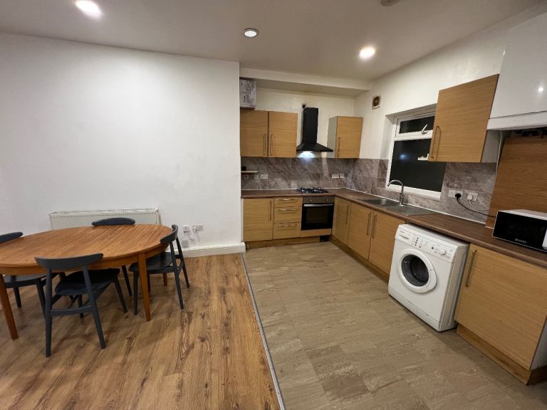 Flat Upper Clapton Road in Greater London
