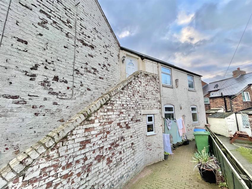 Flat Olivers Lane in Bridlington