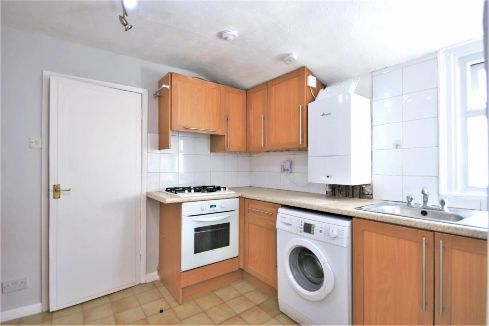 Flat Claylands Road in Greater London