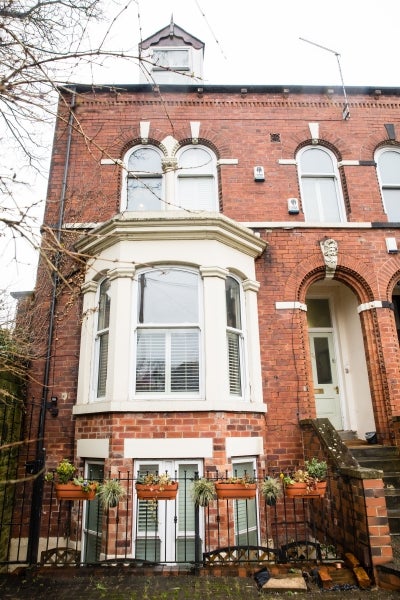 Flat Bainbrigge Road in Leeds