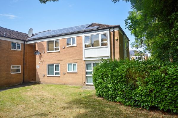 Flat Hall Meadow in Cheadle Hulme
