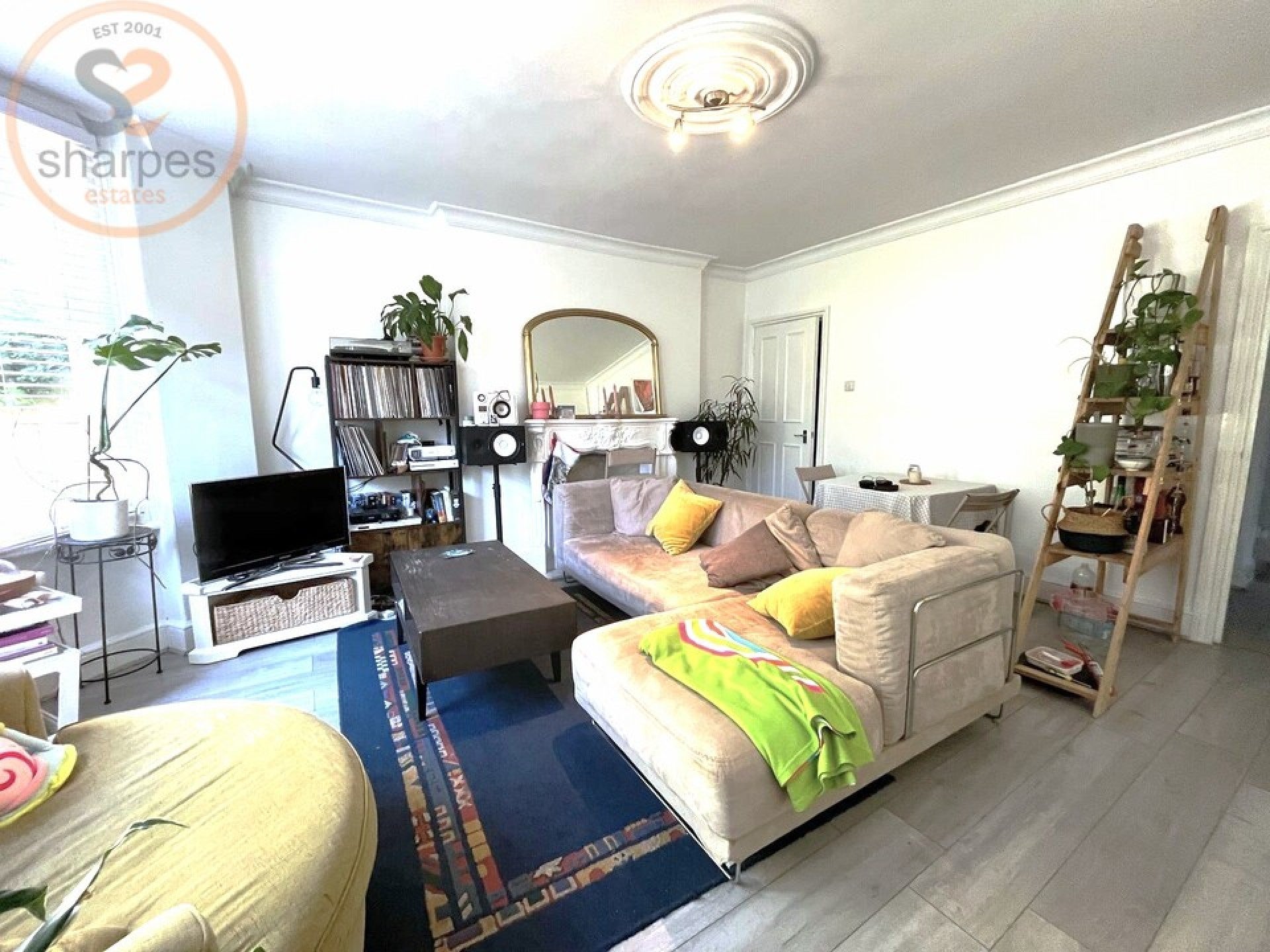 Flat Eliot Park in Greater London