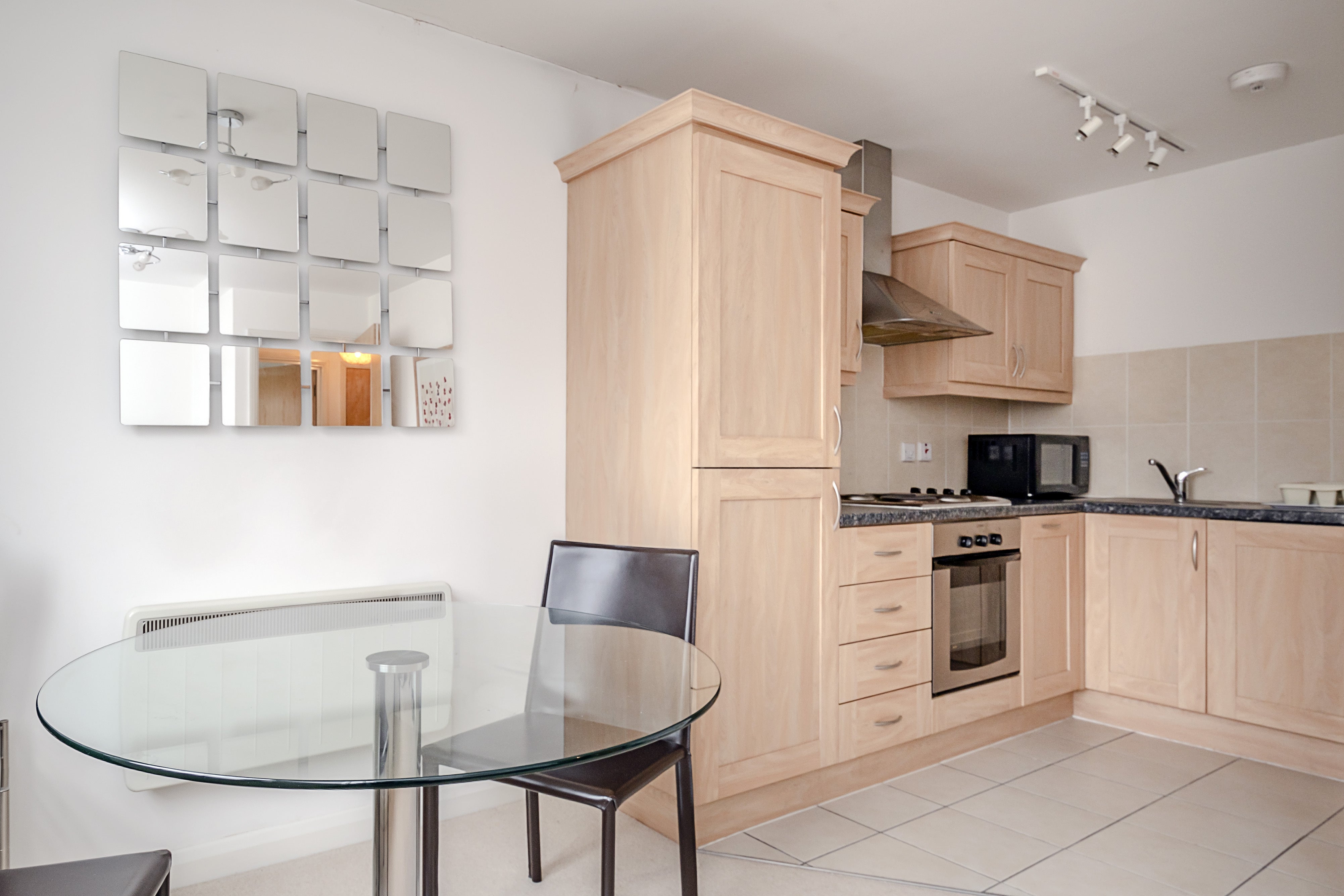 Flat Cookham Road in Maidenhead