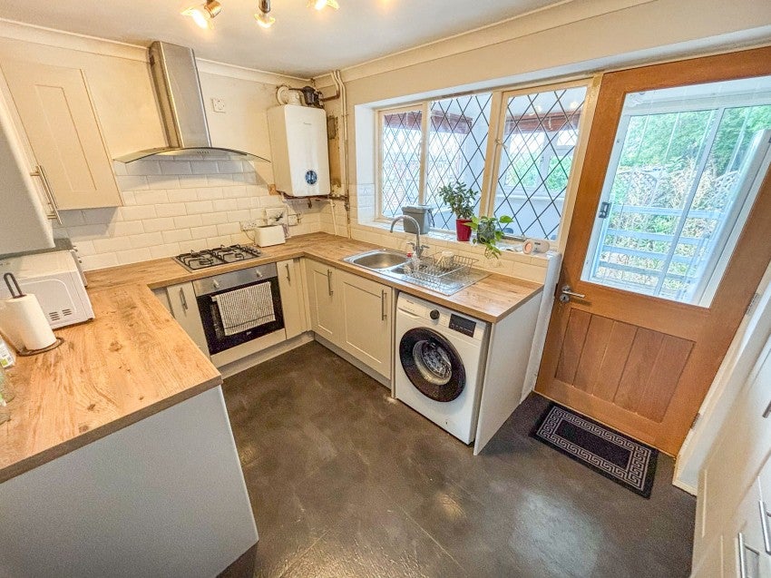 House Stour Close in Reading