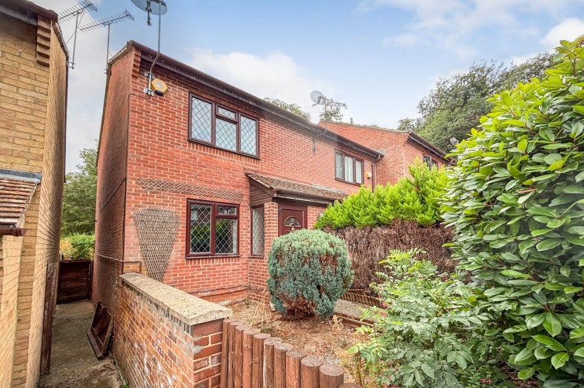House Stour Close in Reading