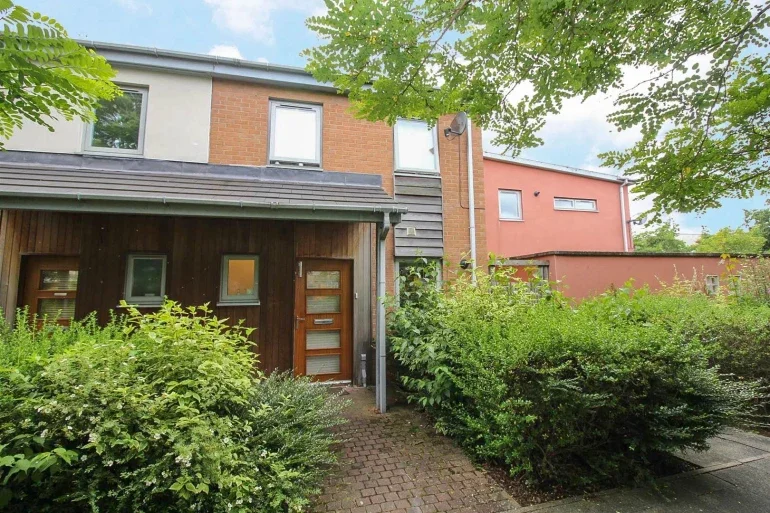 House November Courtyard in Gateshead
