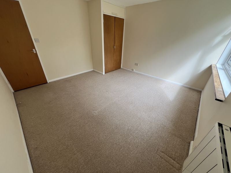 Flat Westacre Close in Bristol