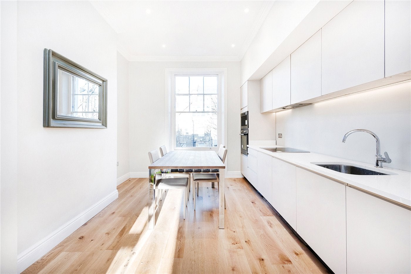 Flat Grosvenor Avenue in Greater London
