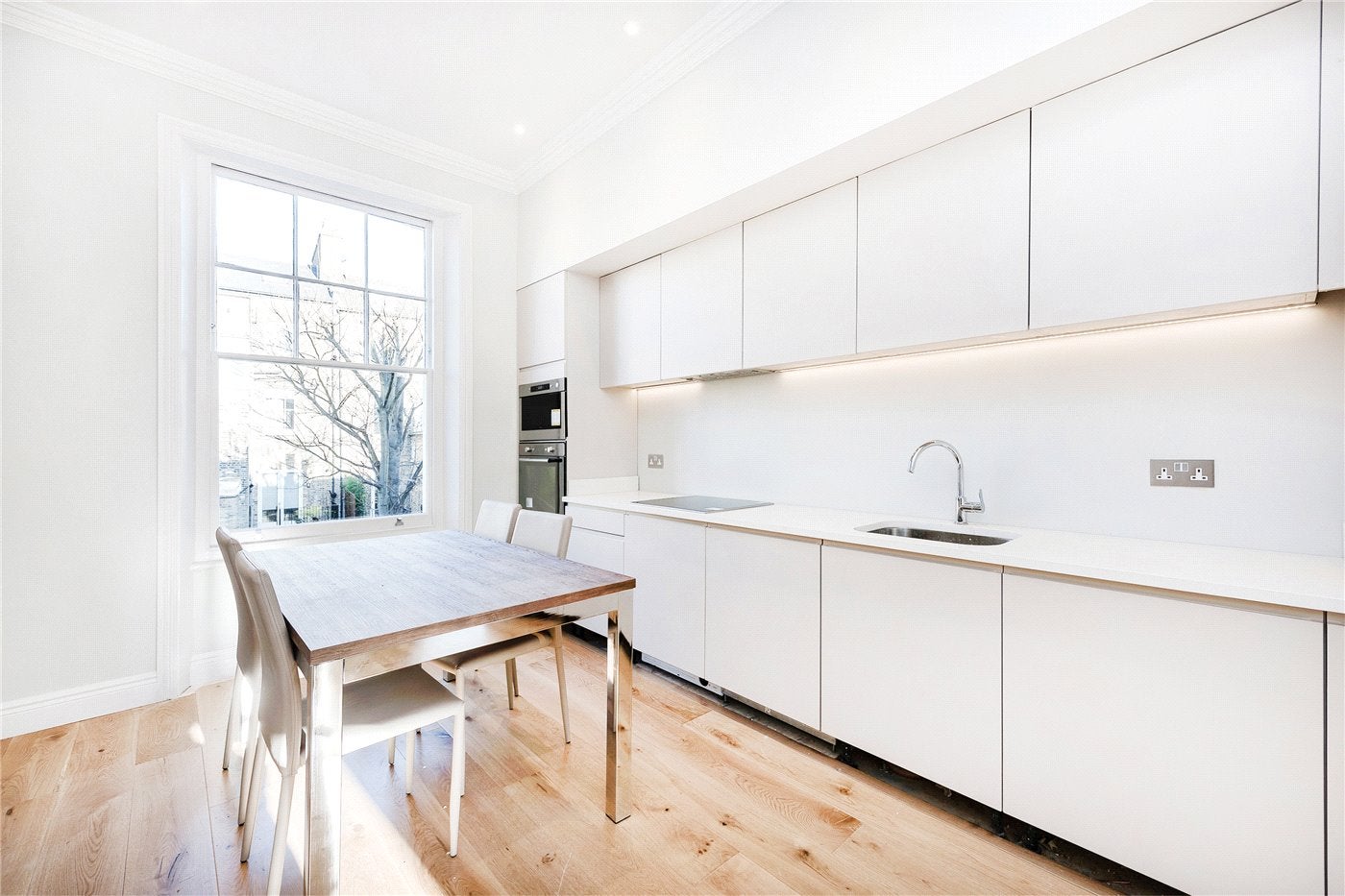 Flat Grosvenor Avenue in Greater London