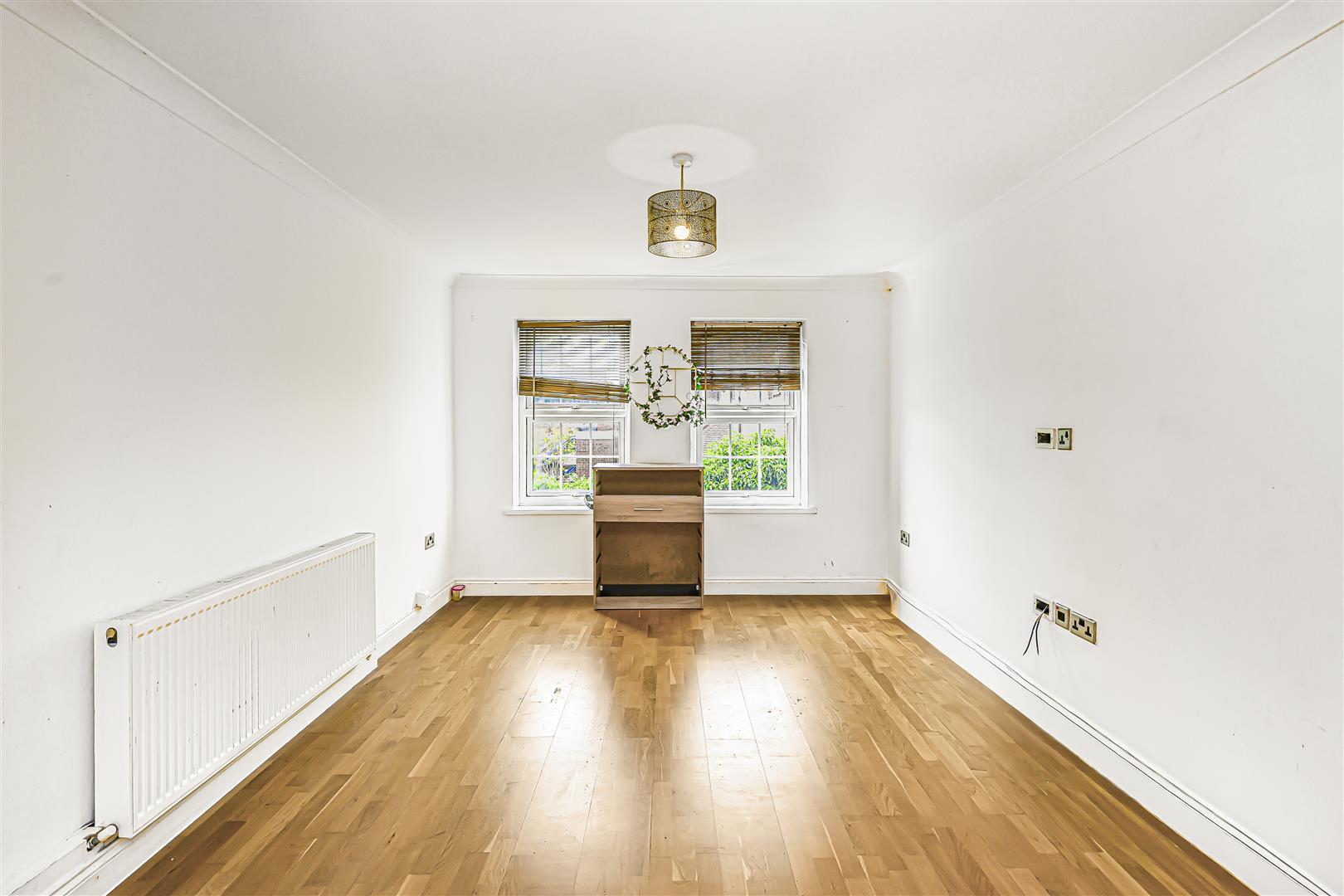 Flat Kingsley Road in Epping Forest
