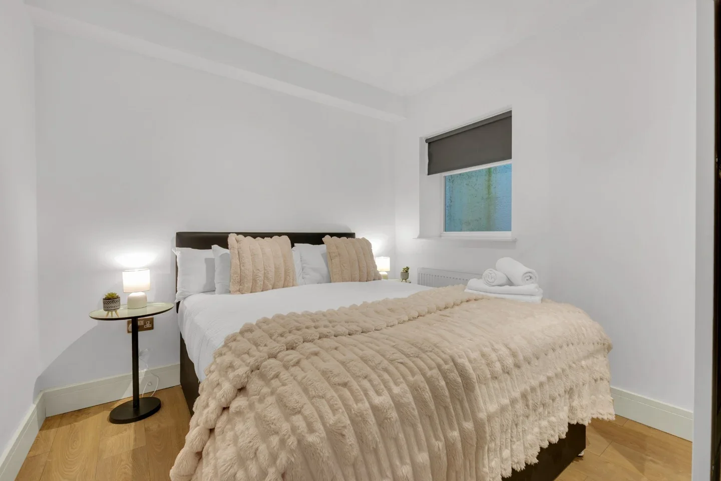 Flat Lena Gardens in Greater London