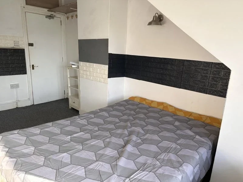 Room Horton Road in Datchet