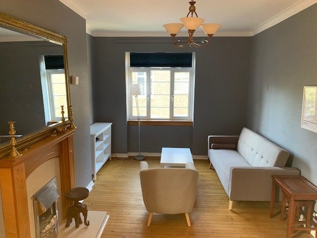 Flat Learmonth Court in City of Edinburgh