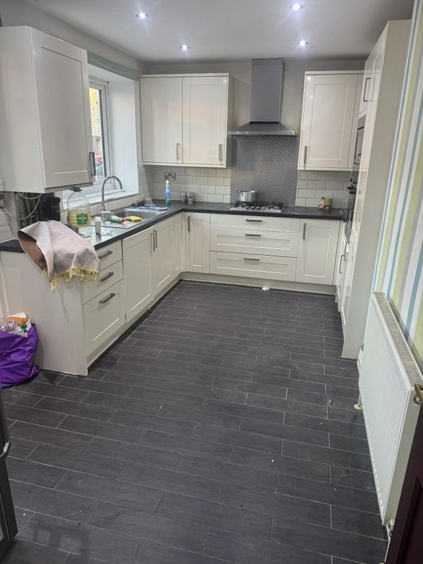 Room Darwell Close in Greater London