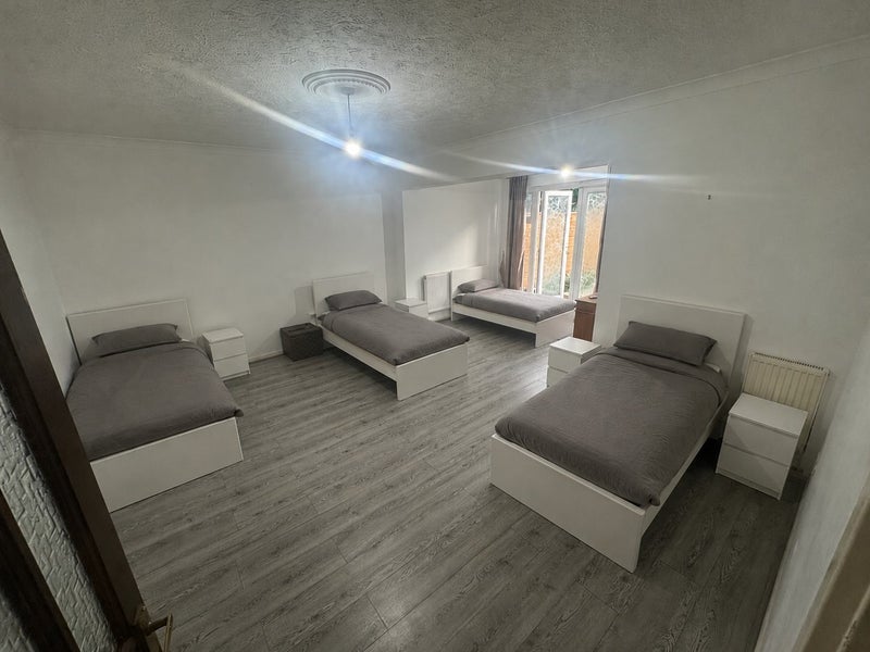 Room Darwell Close in Greater London