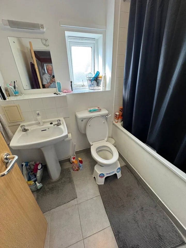 Room Paisley Terrace in Greater London