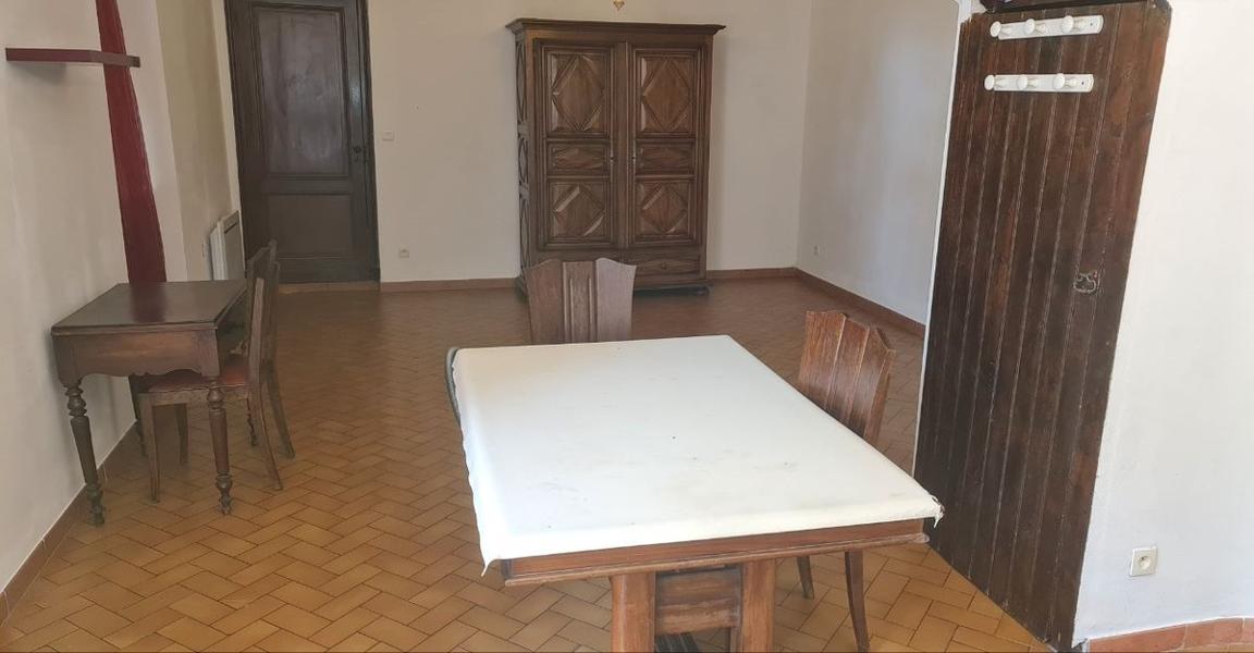 House Rue des Treilles in Libourne