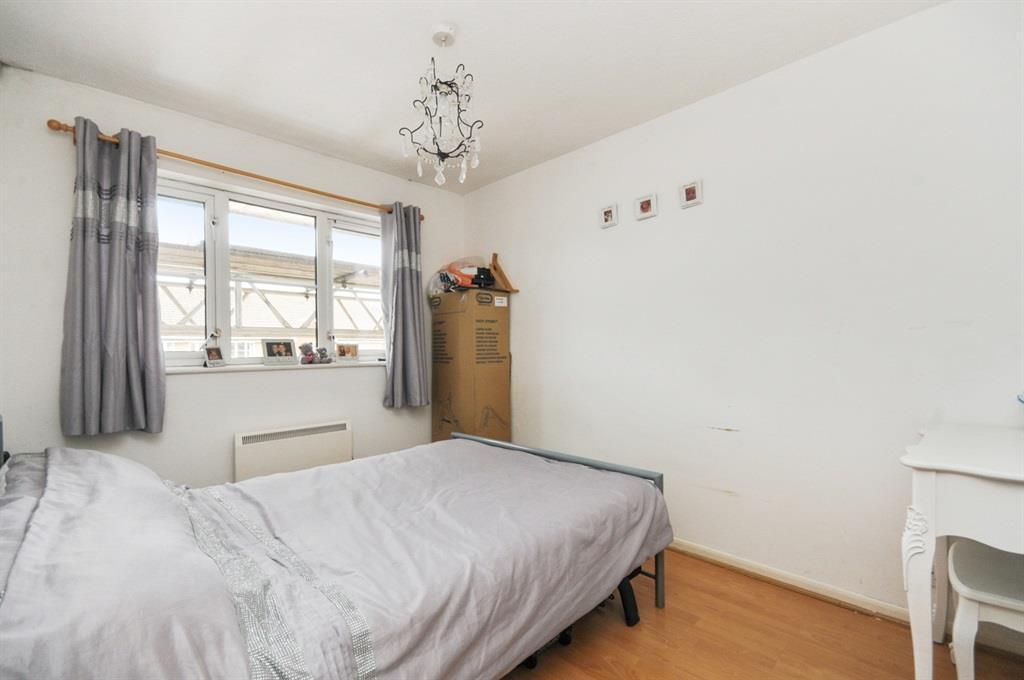 Flat Caraway Place in Greater London