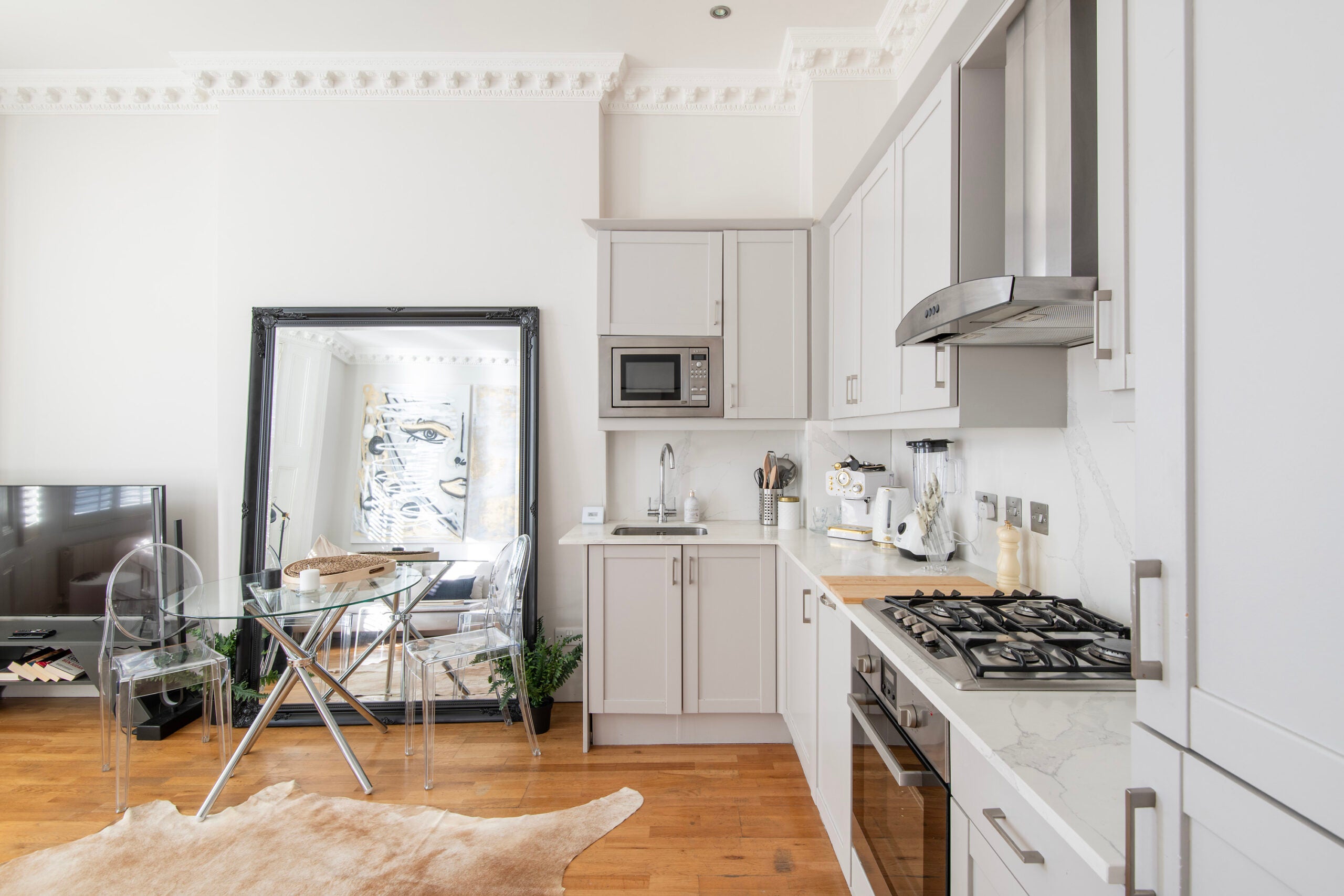 Flat Ladbroke Grove in Greater London