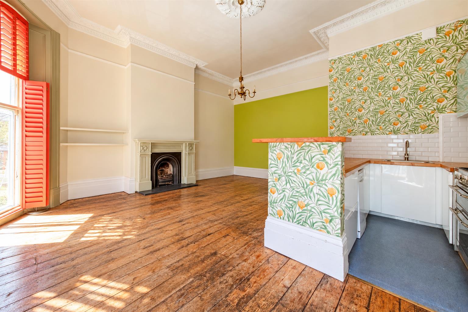 Flat Brunswick Place in Hove
