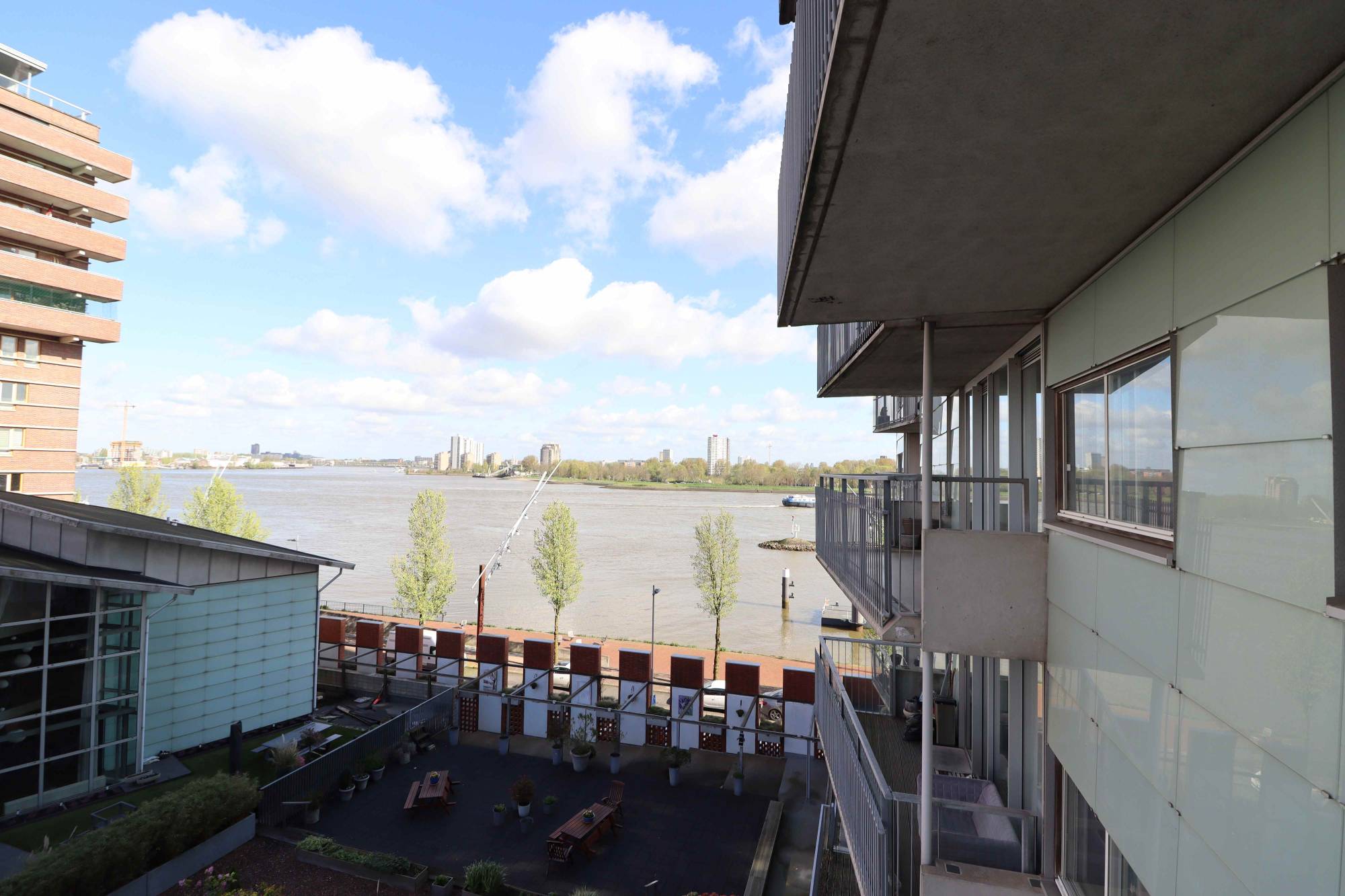 Appartement Puck van Heelstraat 10