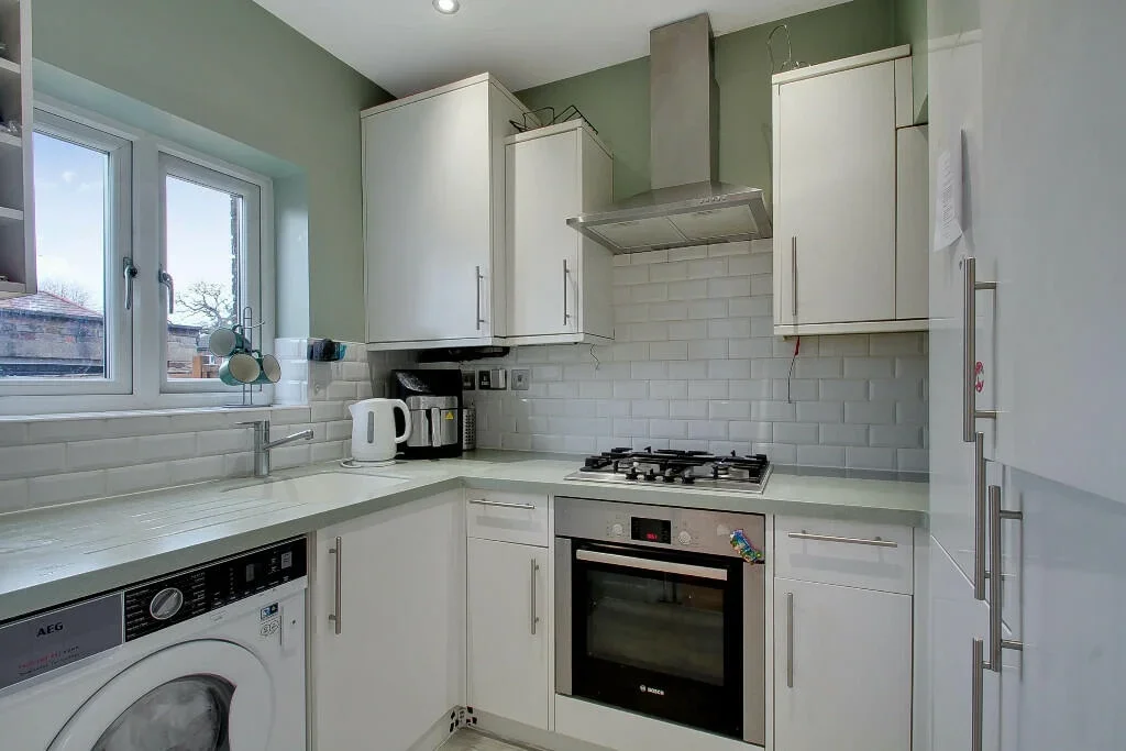 House Oakwood Crescent in Greater London
