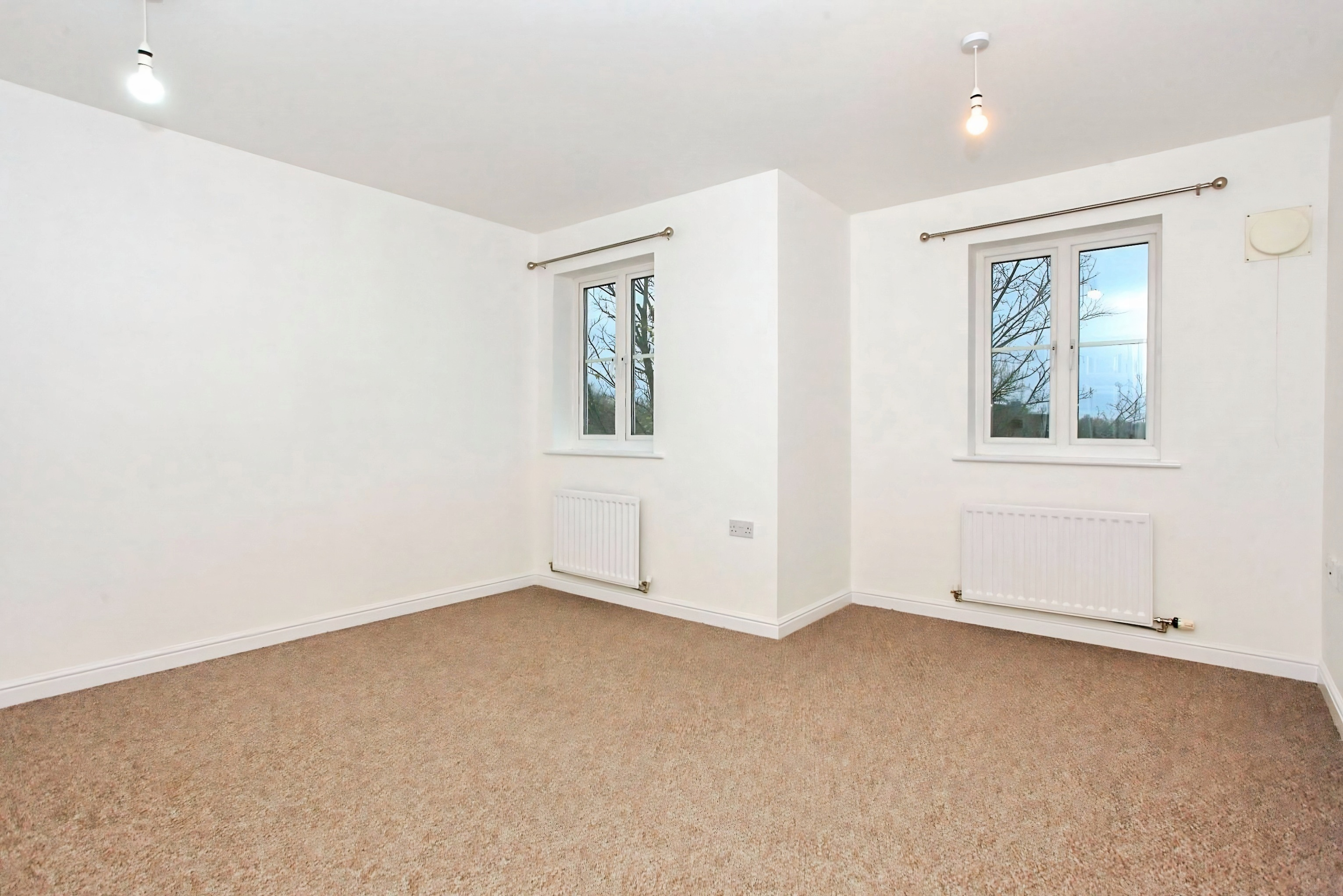 Flat Regal Place in Peterborough