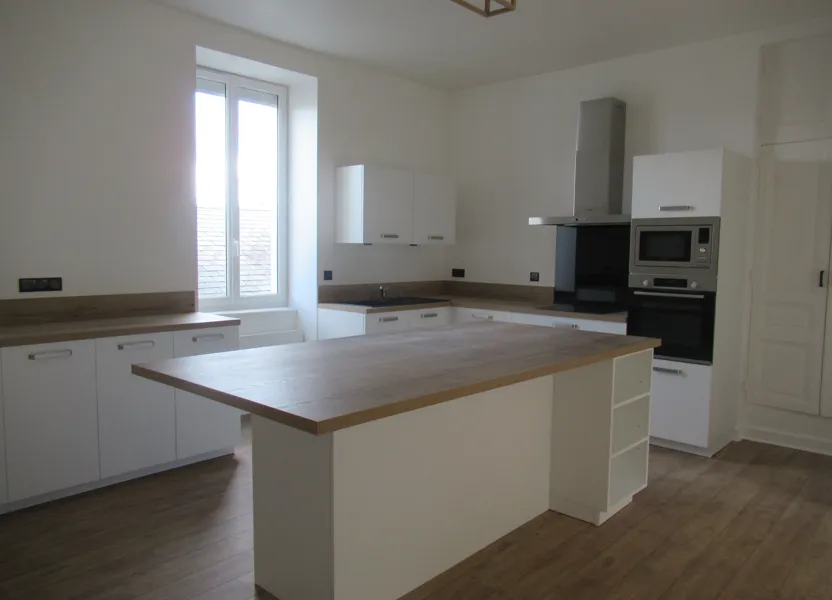Appartement Rue Zoé Fleurat à Saint-Yrieix-la-Perche