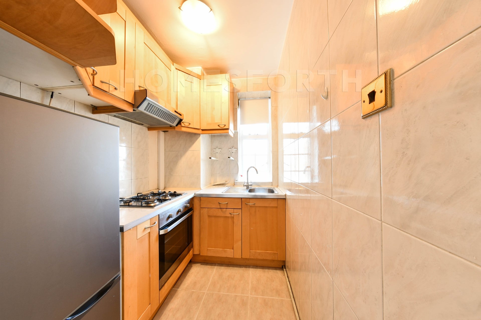 Flat Finchley Road in Greater London
