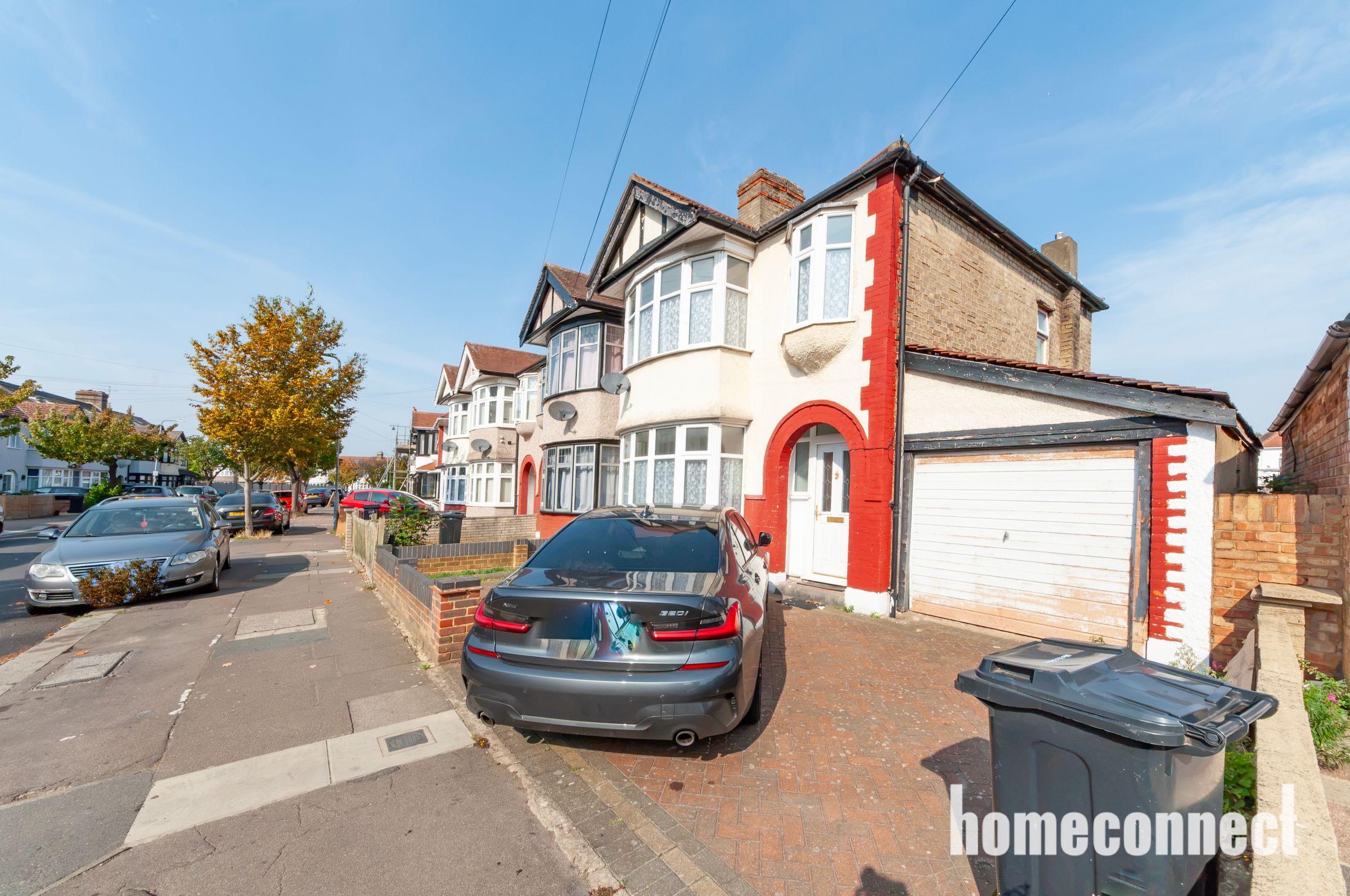 House Sydney Road in Greater London