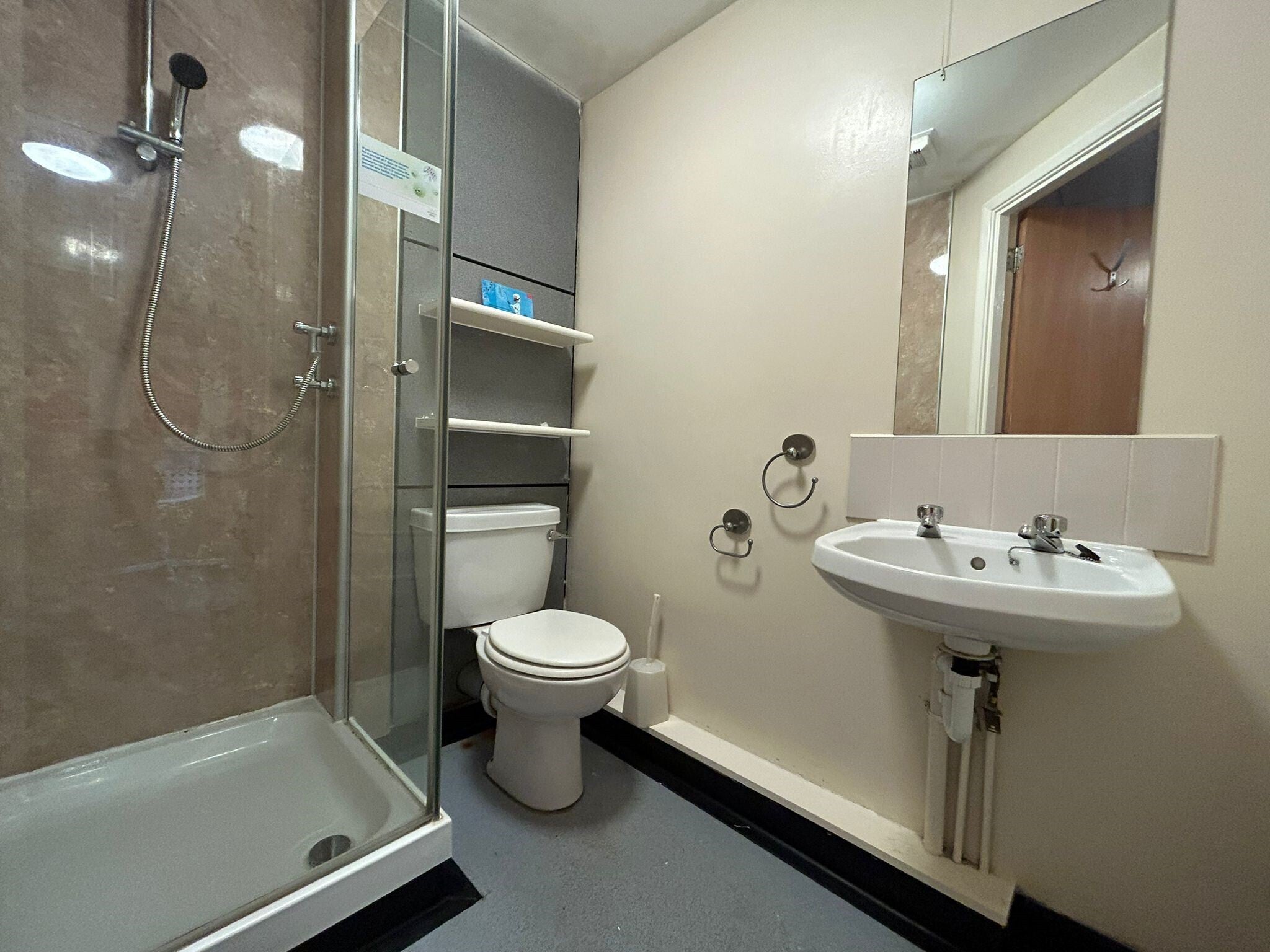 Room Ranelagh Terrace in Royal Leamington Spa