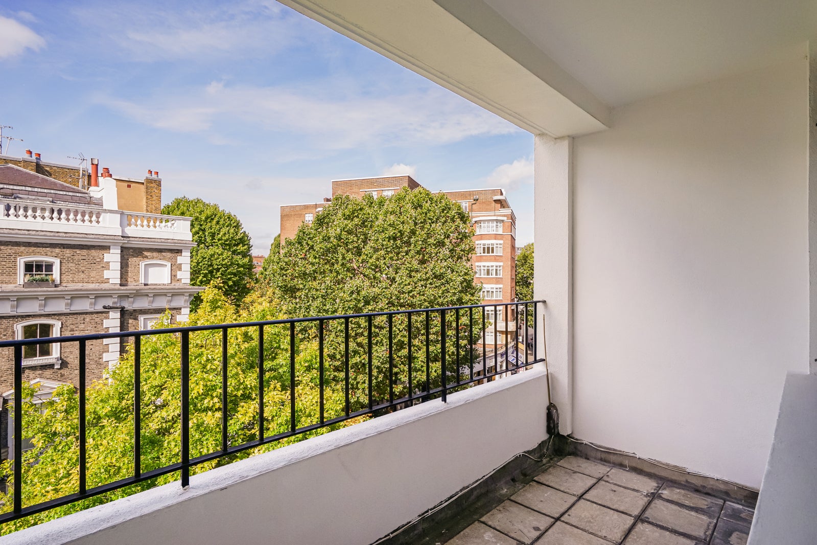 Flat Onslow Square in Greater London