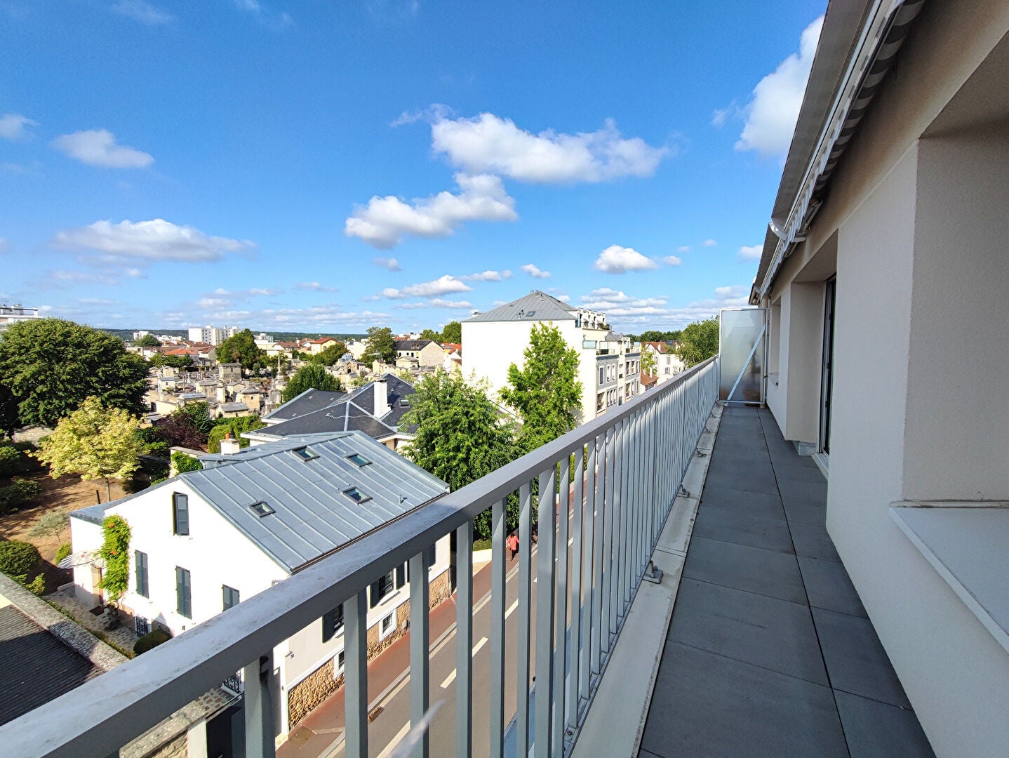 Flat Route du Particulier in Saint-Germain-en-Laye