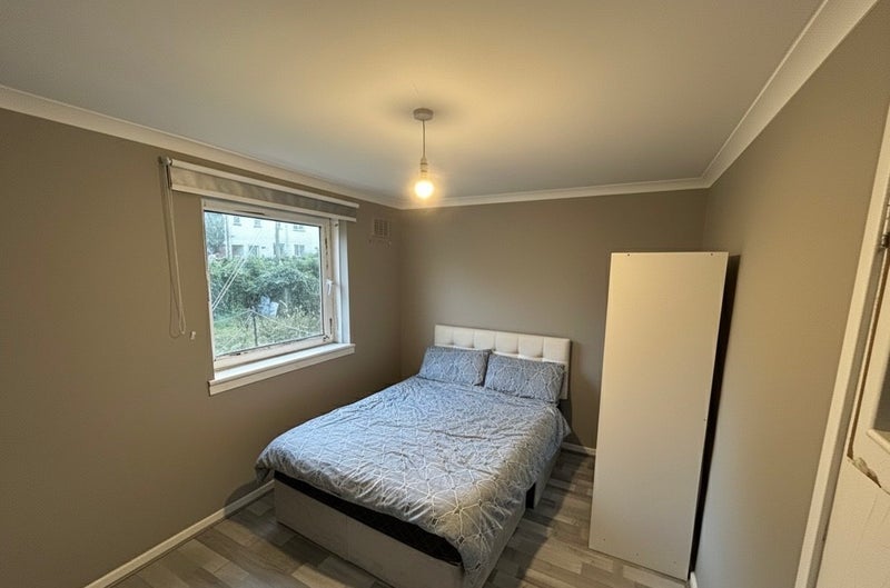 Room Claverhouse Drive in City of Edinburgh
