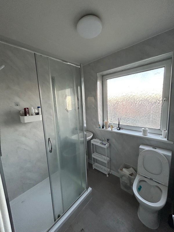 Room Claverhouse Drive in City of Edinburgh