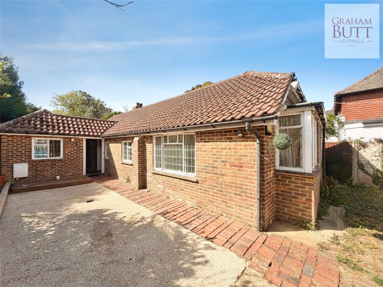 House Vicarage Lane in Arun