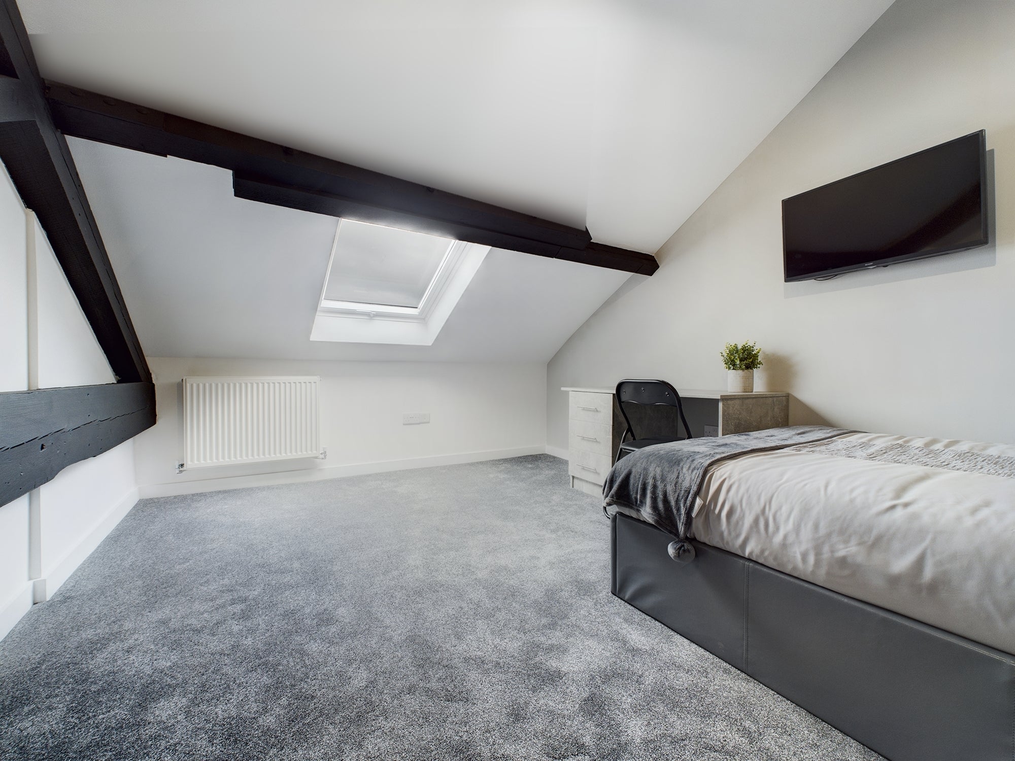 Flat Lancaster Road in Preston