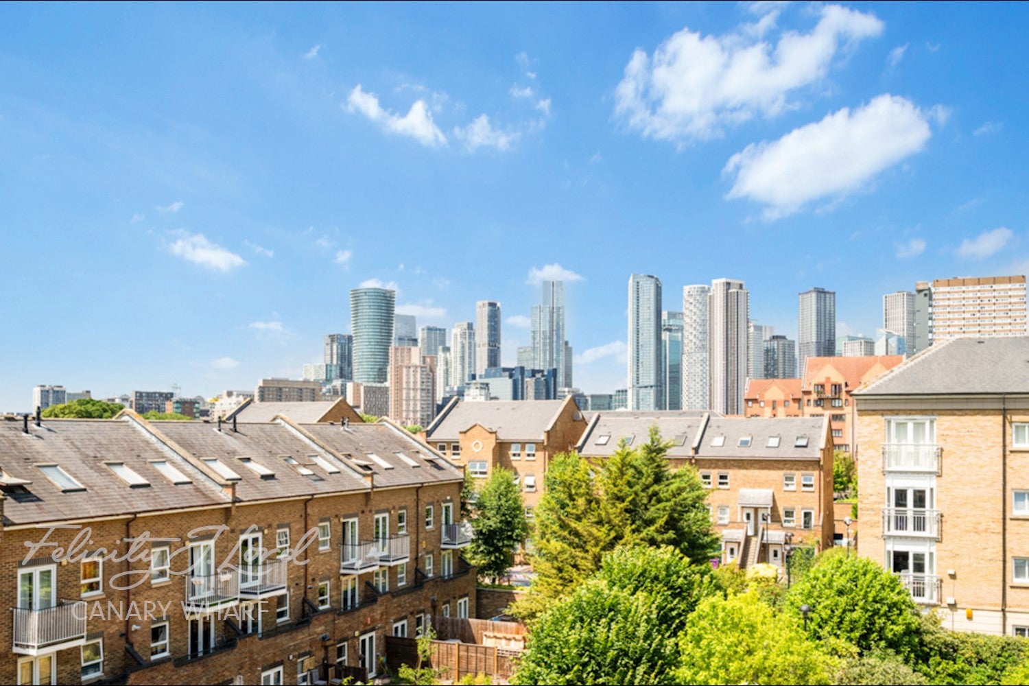Flat Millennium Drive in Greater London