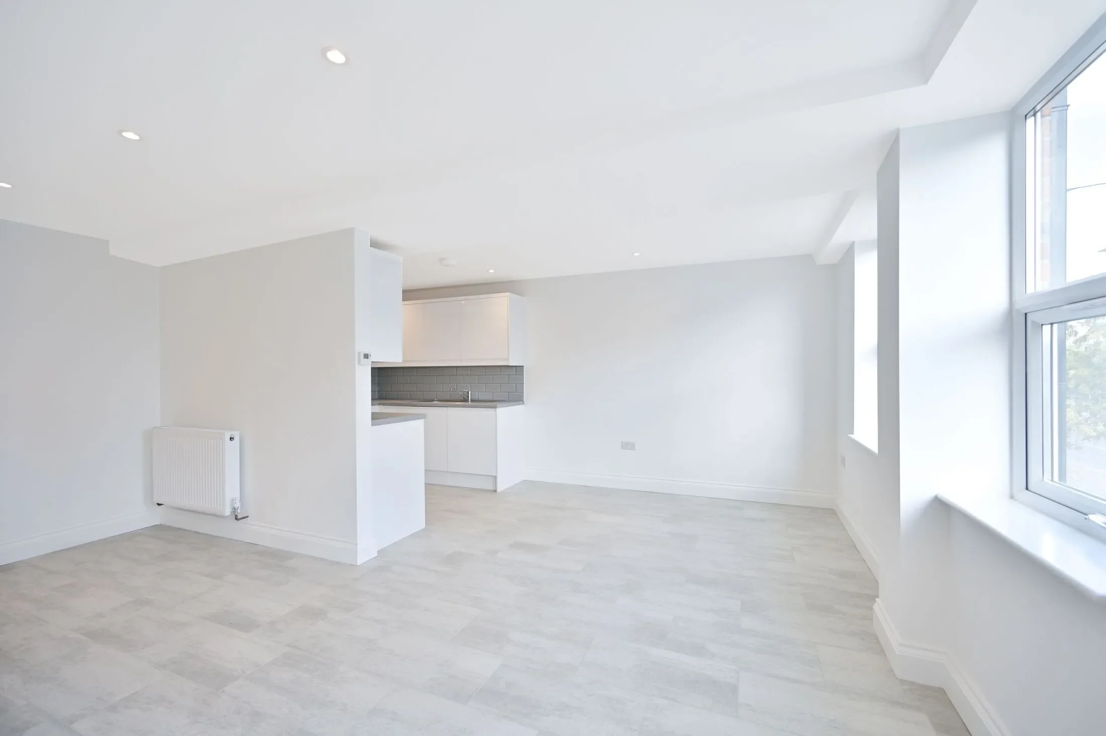 Flat Bath Road in Greater London