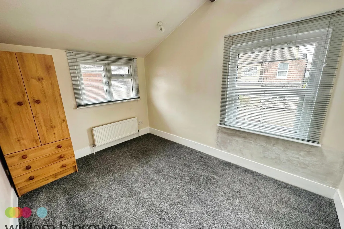 Flat Hayes Road in Clacton-on-Sea