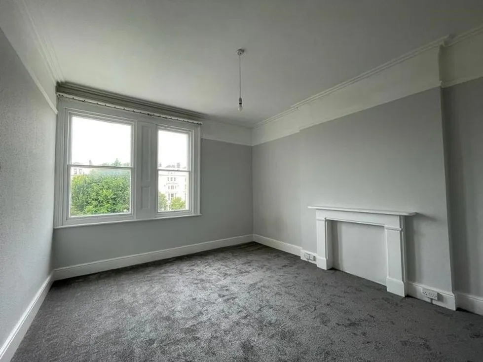 Flat Palmeira Square in Hove