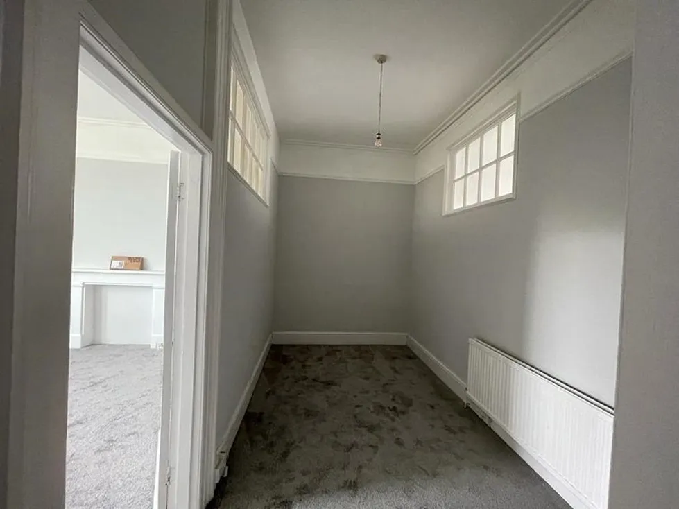 Flat Palmeira Square in Hove