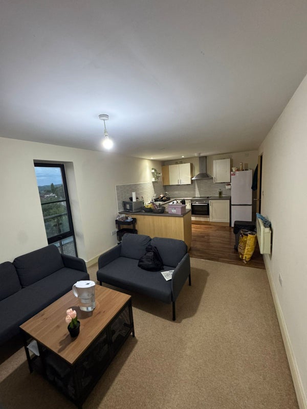 Room Walsall Road in Sandwell