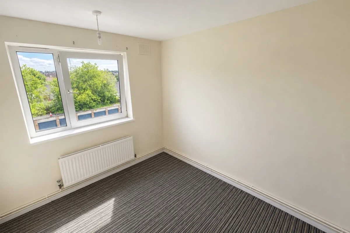 Room Studfall Avenue in Corby