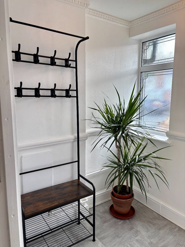 Room Leicester Road in Tilbury